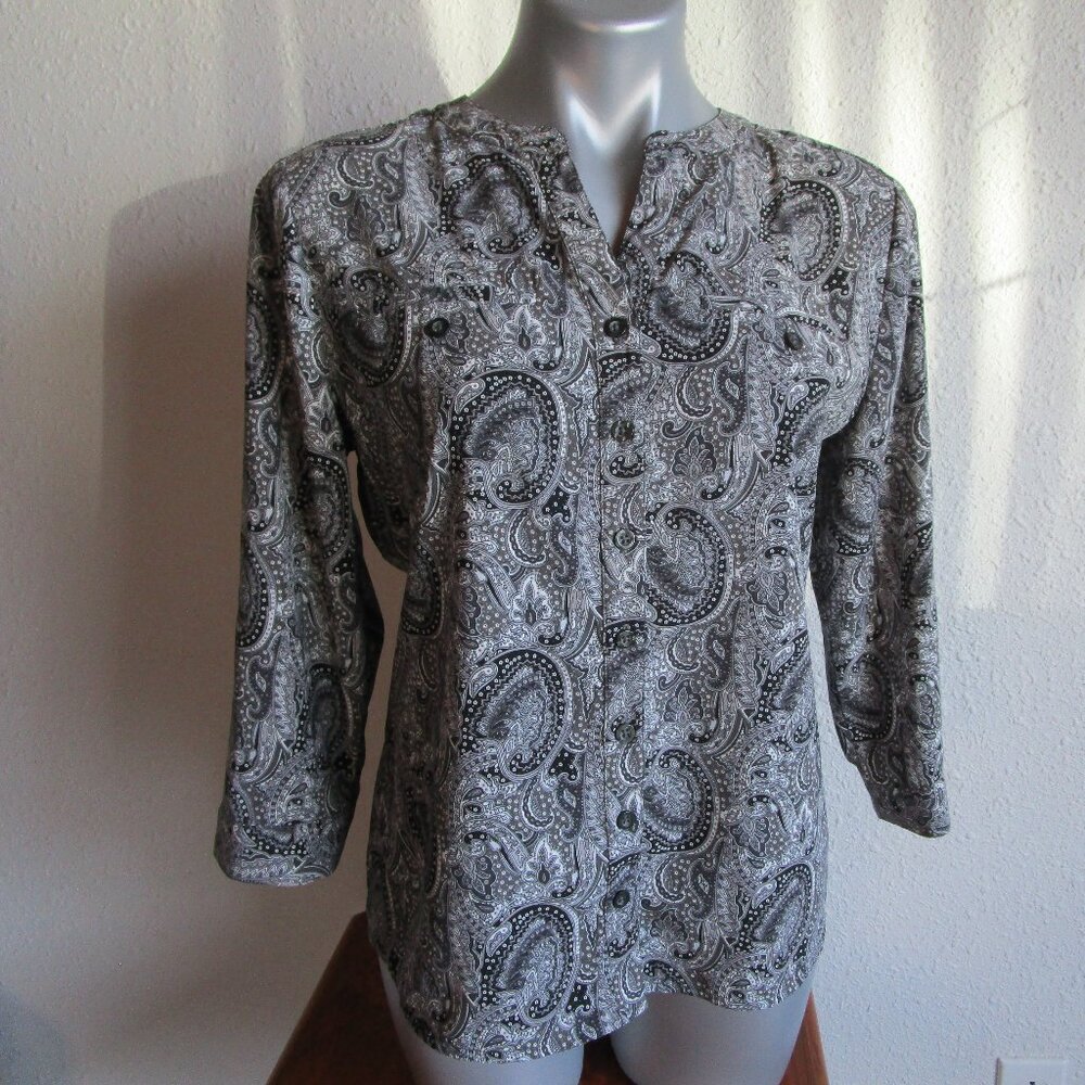 BW Paisley blouse, professional MP button up with high collar and 3/4 sleeves.